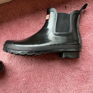 Leather hunter boots only worn around house. To tight on the foot.